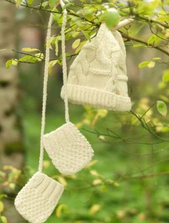Discount Baby Gift Pack (Hat and Mittens) Kids Baby & Toddler