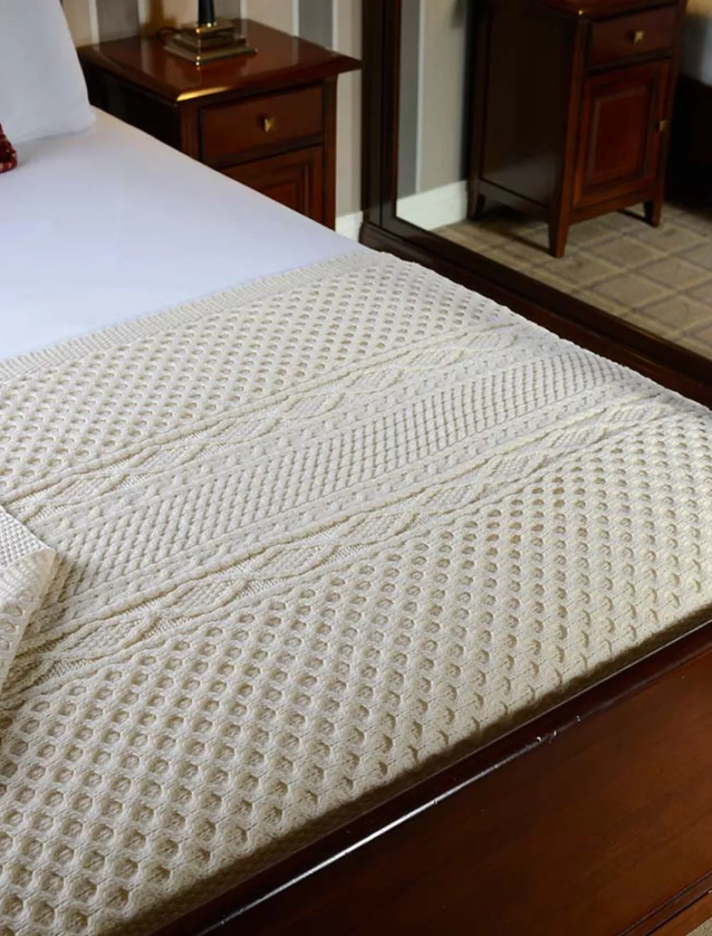 Cheap Hanley Clan Aran Throw Clan Throws