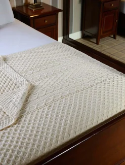 Store Kenny Clan Aran Throw Clan Throws