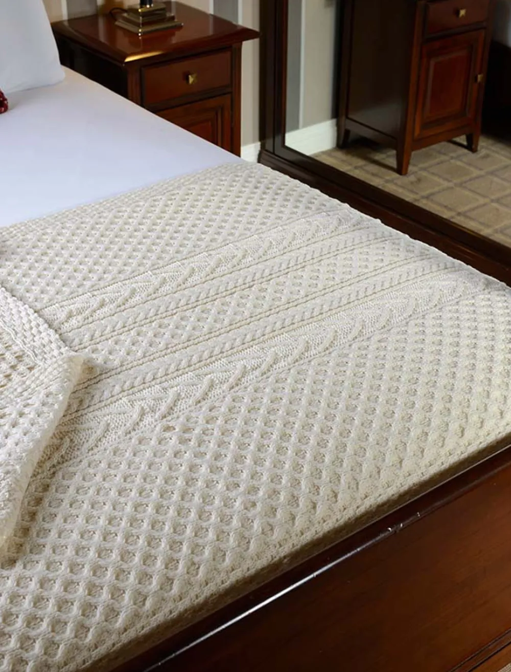 Sale Lynch Clan Aran Throw Clan Throws