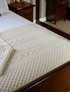 Fashion Moran Clan Aran Throw Clan Throws