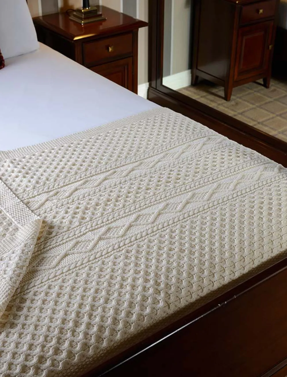 Sale O'Donnell Clan Aran Throw Clan Throws