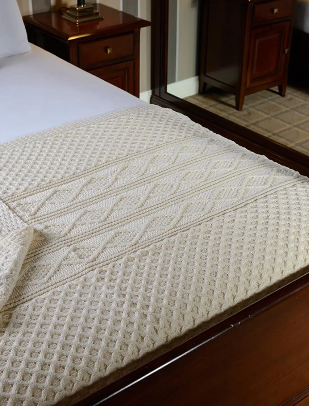 Fashion Smith Clan Aran Throw Clan Throws