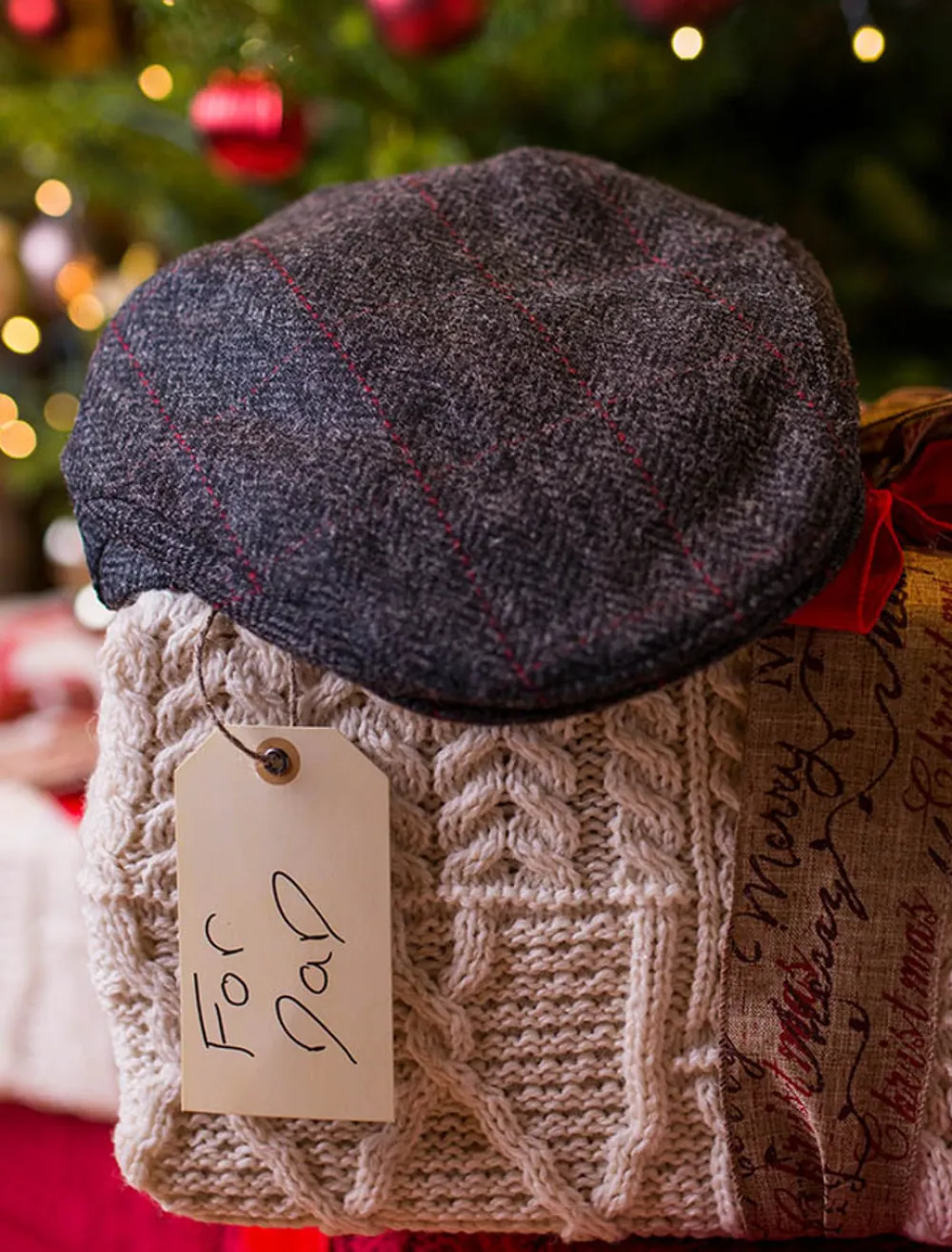 Fashion Trinity Tweed Flat Cap - Charcoal with Red Irish Flat Caps